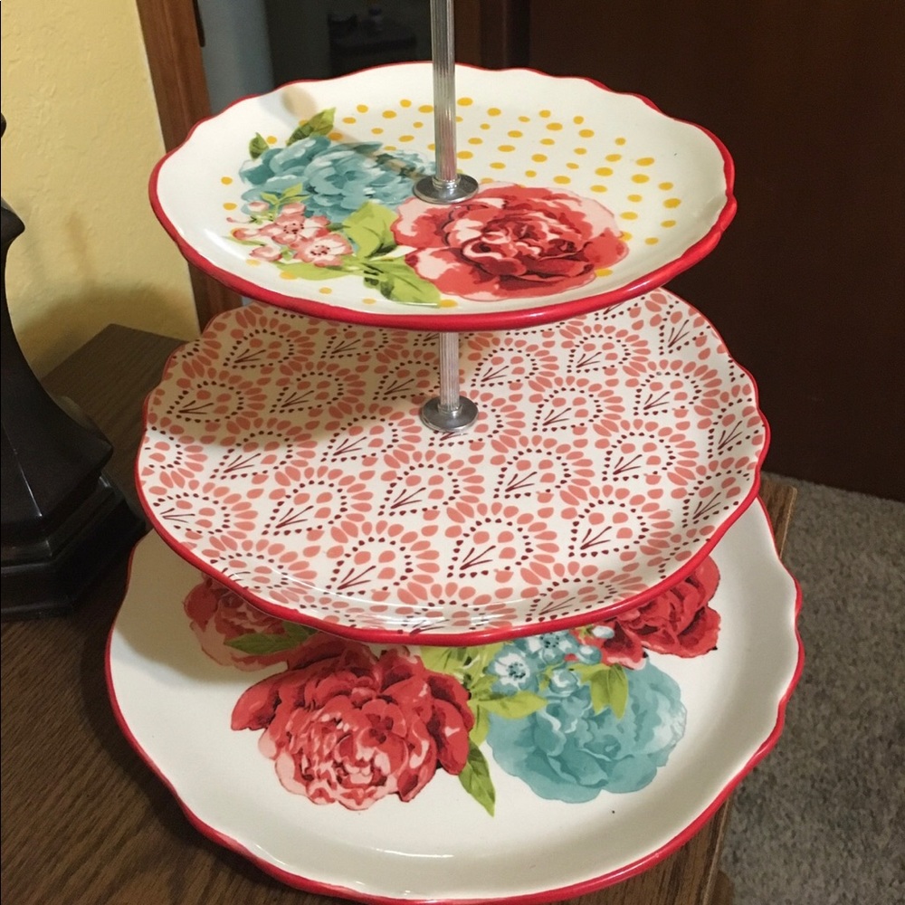 Pioneer Woman 3 Tier Cake Stand